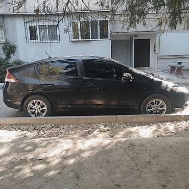Продажа авто: Honda Insight: 2010 г., 1.3 л, Вариатор, Гибрид, Хэтчбэк — 4