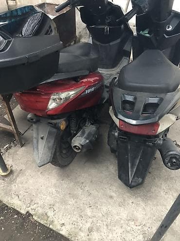 мопед за 10 тысяч: Макси-скутер 150 куб. см, Бензин, Б/у — 3