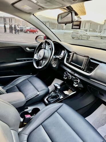 сдаётся авто с последующим выкупом: Kia Stonic: 2020 г., 1.4 л, Автомат, Бензиновая, Кроссовер — 9