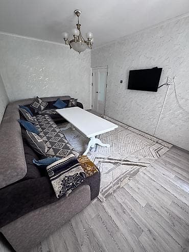 угловые диваны б у: Угловой диван, C подушками, Двухместный — 1