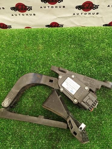 step: Педаль газа Hyundai Tucson LM 2010 (б/у) КУЗОВНЫЕ ДЕТАЛИ - #капот — 1