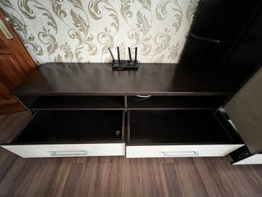 срочно связи переездом: Гарнитур для зала, Новый, Тумба под ТВ, Шкаф, ДСП, Самовывоз, цвет - Бежевый — 4