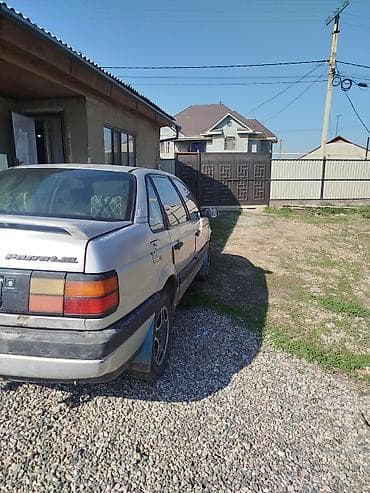 фольксваген: Volkswagen Passat: 1988 г., 1.8 л, Ручные, Бензин, Седан — 3