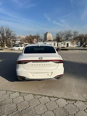 Унаа сатуу: Hyundai Grandeur: 2021 г., 3 л, Газ, Седан — 3