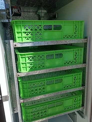 витиринный холодилник: Инкубатор EGGBOX (промышленного типа) - Модель с вертикальным шкафом — 4