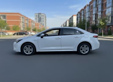 доп фары для скутера: Toyota Corolla: 2021 г., 1.8 л, Вариатор, Гибрид, Седан — 1