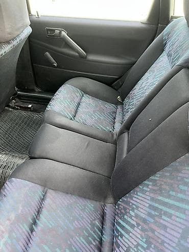 Унаа: Volkswagen Passat: 1993 г., 1.8 л, Кол менен иштөөчү, Бензин, Универсал — 2
