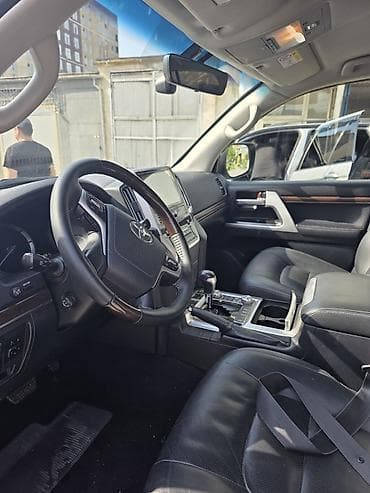 range rover 2012: Toyota Land Cruiser: 2019 г., Автомат, Внедорожник — 1