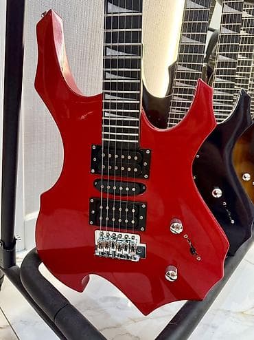 Охота и рыбалка: Электрогитара в комплекте струны, плотный чехол, 3 медиатора, ремень — 2