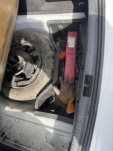 электромобиль лабо: Skoda Rapid: 2016 г., 1.6 л, Автомат, Бензин, Седан — 6