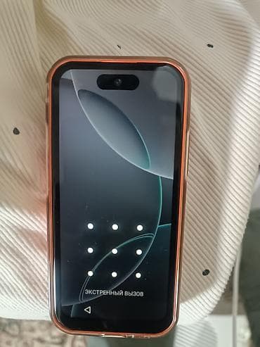 google fold: Смартфон с Android, 4G LTE. Яркий оранжевый корпус, прозрачный бампер — 1