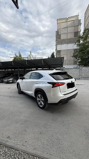 Lexus NX: 2017 г., 2.5 л, Типтроник, Гибрид, Кроссовер — 5