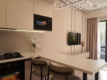 локал: 2 комнаты, 50 м², Элитка, 3 этаж, Дизайнерский ремонт — 2