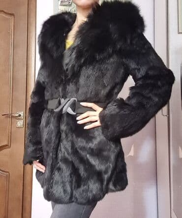 Красота и здоровье: Продаю шубу кролик 100% мех. Хорошее состояние, размер M-L. Отдам за — 1