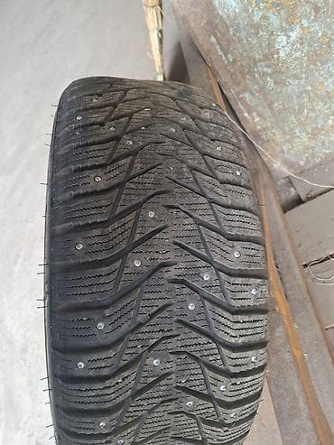 Литой диск AMG с зимней шипуемой шиной на Mercedes. Основные — 3