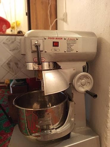 Профессиональный планетарный миксер FOOD MIXER - Тип: стационарный