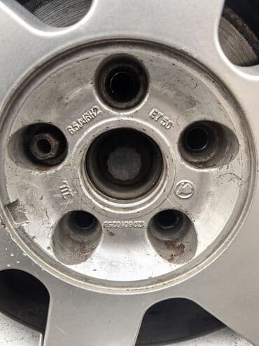 диски на фокус: Дисктер R 16 Volkswagen, Комплект, тешиктери - 5, Колдонулган — 3