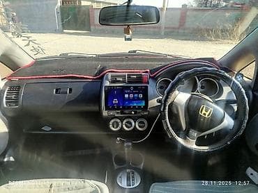 купить витц: Honda Fit: 2004 г., 1.3 л, Вариатор, Бензин, Лифтбек — 7
