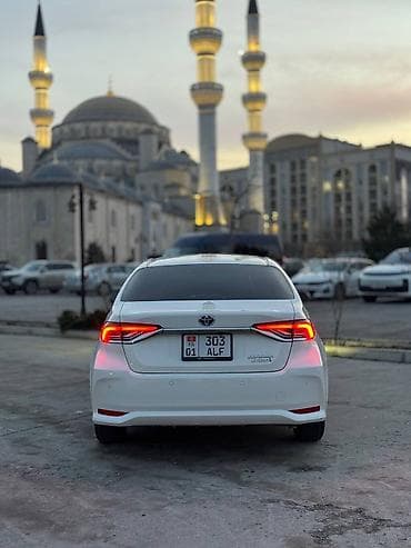 matiz 2009: Toyota Corolla: 2019 г., 1.8 л, Гибрид, Седан — 6