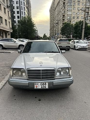 бар авто: Mercedes-Benz W124: 1994 г., 2.2 л, Автомат, Бензин, Седан — 2