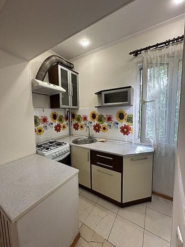 кватиру: 2 комнаты, 52 м², Индивидуалка, 2 этаж, Косметический ремонт — 3
