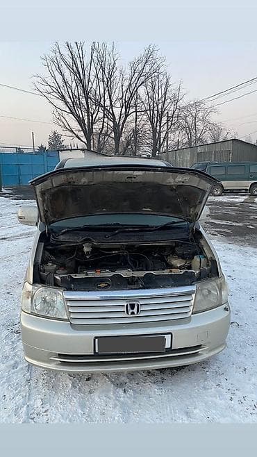 Honda Stepwgn: 2002 г., 2 л, Автомат, Бензин, Минивэн — 4