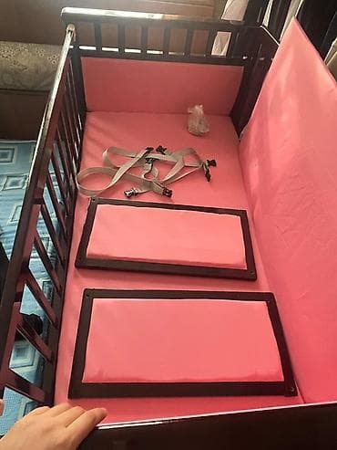 Игровые комплексы: Продам детскую кроватку-манеж в хорошем состоянии. Удобная и — 3