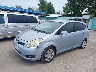 tourer v салон: Toyota Corolla Verso: 2007 г., 2.2 л, Ручные, Дизель, Минивэн — 2