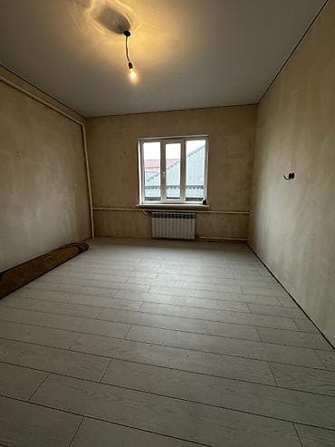 Кыймылсыз мүлк: 📍 Ак Ордо 3 — всего 1 улица выше асфальтированной дороги, рядом — 1