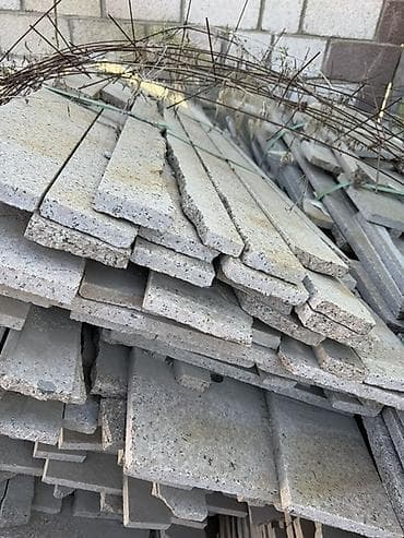 стопила: Плиты/обрезки тротуарной плитки (бетон). Описание: - Большая партия — 2