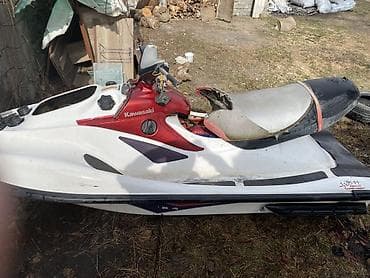 kia optima 2016: Гидроцикл Kawasaki (модель из линейки 750/900 ZXi — красно‑белый — 3