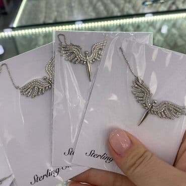 самые красивые свадебные платья в мире: Очень красивые Колье Серебро 925 пробы Камни фианиты Длина 45 см есть — 1