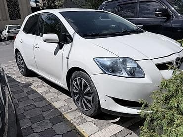 toyota auris: Toyota Auris: 2009 г., 1.4 л, Механика, Бензин, Хэтчбэк — 3