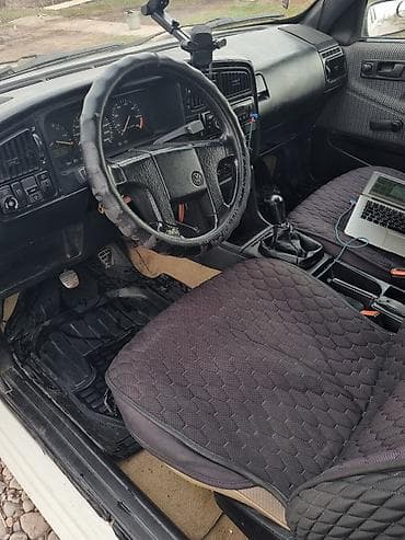 Volkswagen: Volkswagen Passat: 1990 г., Механика, Бензин — 4