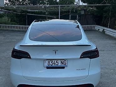 Tesla Model Y: 2023 г., 4.4 л, Автомат, Электромобиль, Кроссовер — 7