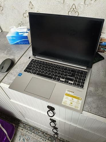 чехол нот 7: ASUS VivoBook 15 (серия X/М15) — тонкий ноутбук в серебристом корпусе — 2