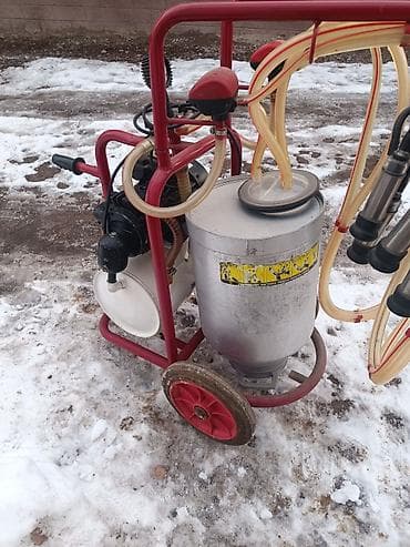 С/х животные и товары: Доильный аппарат на тележке (электрический, вакуумный) — 2