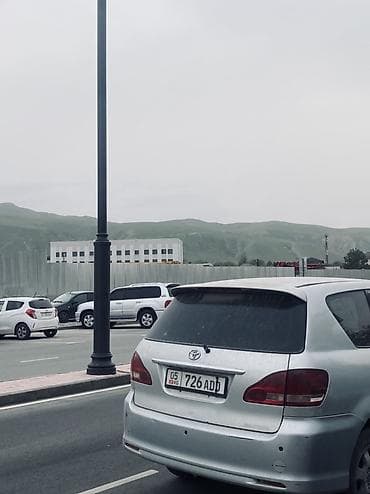 id 4: Toyota Ipsum: 2003 г., 2.4 л, Автомат, Бензин, Минивэн — 1