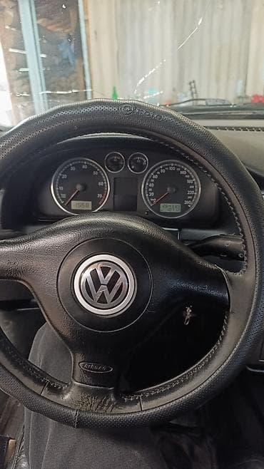 Volkswagen Passat: 2002 г., 2 л, Механика, Седан — 2