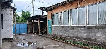 модельные дома: Продаётся жилой дом с хозяйственным двором и постройками. - — 3