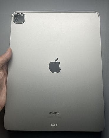 Планшеты: Планшет, Apple, память 128 ГБ, 12" - 13", Wi-Fi, Б/у, Классический цвет - Серебристый — 1