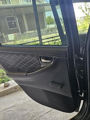 сиденье авенсис версо: Toyota (салон и электроника) - Интерьер: черная отделка, ромбовидная — 1