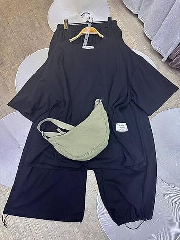 nike tech flees: Комплект унисекс из мягкого трикотажа: свободная футболка + просторные — 2