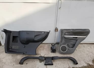 сумка подушка: Обшивка багажника Suzuki 2006 г., Б/у, Оригинал, Япония — 2