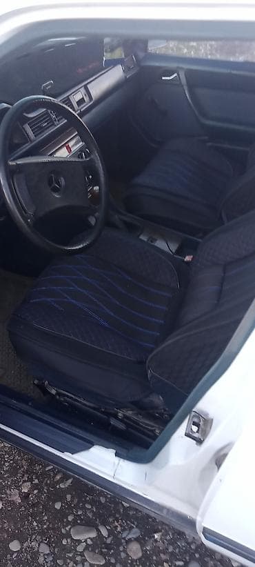 audi q3: Mercedes-Benz E-Class: 1986 г., 2.3 л, Автомат, Бензин, Седан — 8