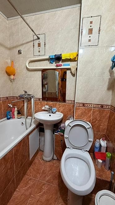 квариры: 2 комнаты, 44 м², 104 серия, 5 этаж, Косметический ремонт — 10