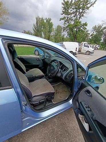бензанасос на фит: Honda Fit: 2001 г., 1.3 л, Вариатор, Бензин — 6