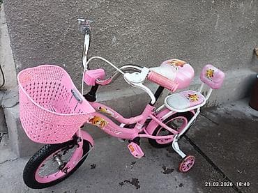 Детский велосипед, 4-колесный, 4 - 6 лет, Для девочки, Б/у