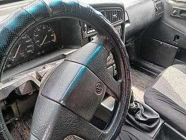 рага на авто: Volkswagen Passat: 1992 г., 1.8 л, Кол менен иштөөчү, Бензин, Седан — 5