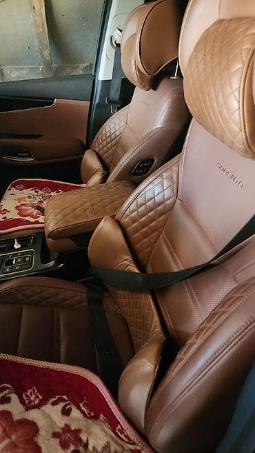 левый: Kia Sorento: 2017 г., 2.2 л, Автомат, Дизель, Кроссовер — 4